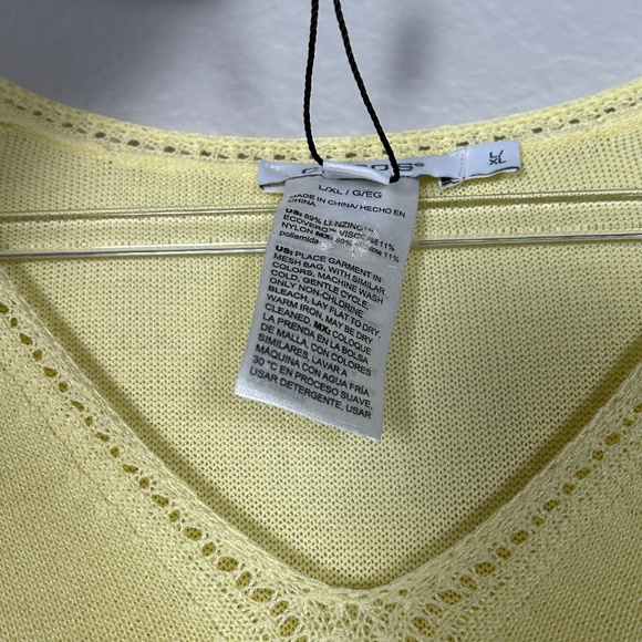 Chicos size L/XL pointelle knit fringe poncho yellow boho beachy NEW - Picture 11 of 11